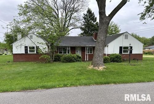 310 Lewis Ave, Lawrenceville, IL, 62439-1832 | Card Image