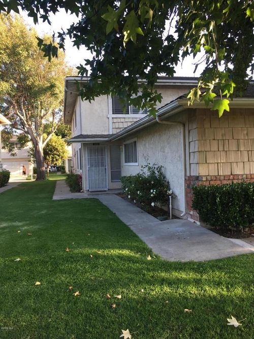 680 W Hemlock St, Port Hueneme, CA, 93041-1227 | Card Image