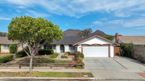 245 Dickenson Ave, Newbury Park, CA, 91320-4327 | Card Image