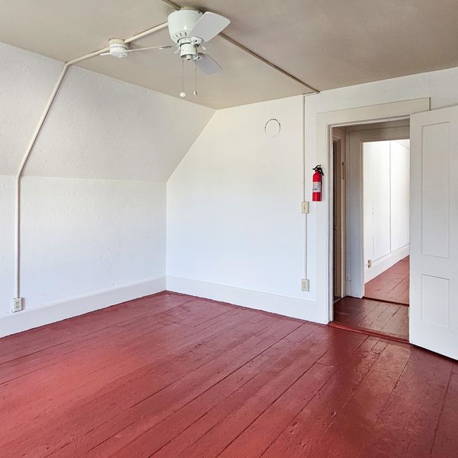 61 Williams St, Home with 0 bedrooms, 3 bathrooms and null parking in Bellows Falls VT | Image 11