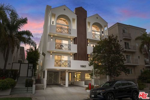 101-11907 Darlington Ave, Los Angeles, CA, 90049 | Card Image