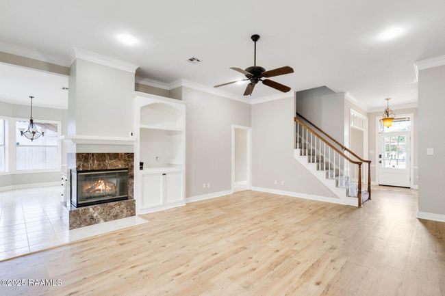 10-web-or-mls-110 Yorkshire Circle-10 | Image 4