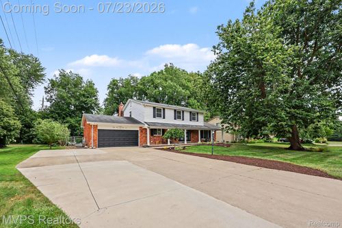 6949 Cottonwood Knl, West Bloomfield, MI, 48322-4043 | Card Image
