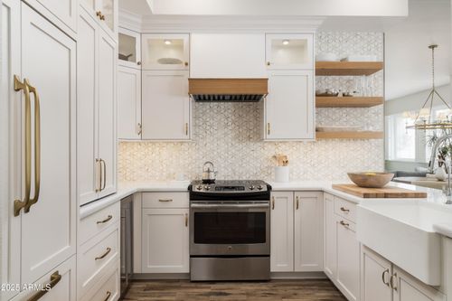 2011-8270 N Hayden Rd, Scottsdale, AZ, 85258-2457 | Card Image