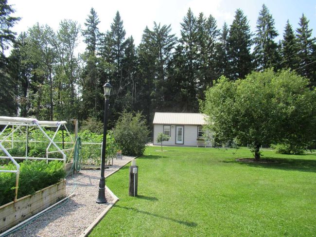 3318 Township Road 400, House other with 4 bedrooms, 4 bathrooms and 6 parking in Rural Lacombe County AB | Image 9