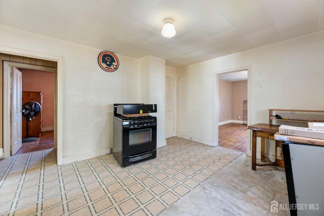 55 Washington Rd, House other with 4 bedrooms, 1 bathrooms and null parking in Sayreville NJ | Image 8
