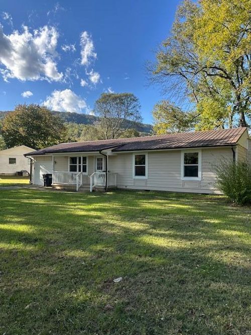 102 Danny Dr, Jasper, TN, 37347-2503 | Card Image