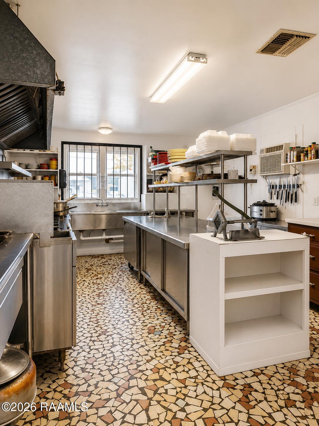 Commercial Sale in Morse 2