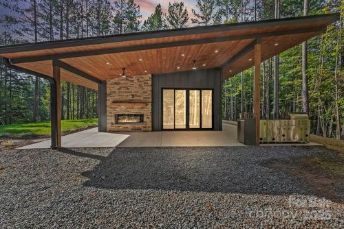 173 Golden Creek Rdg, Union Mills, NC, 28167-7004 | Card Image