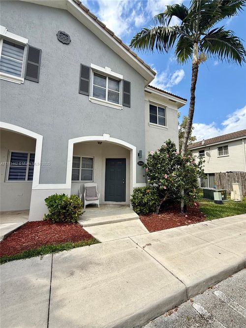 3040-3040 Se 17th Ave, Homestead, FL, 33035-2351 | Card Image