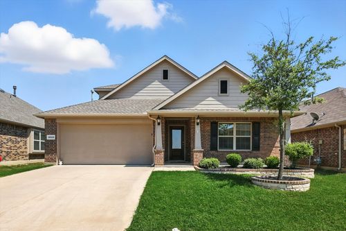14828 Rocky Face Ln, Haslet, TX, 76052-1233 | Card Image