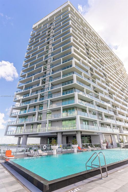 2001-2000 Metropica Way, Sunrise, FL, 33323-3226 | Card Image