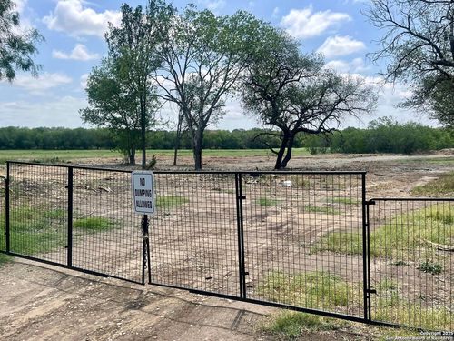 117 Diamond Cv, San Antonio, TX, 78242 | Card Image