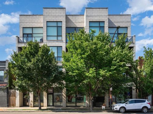 2e-2550 W Fullerton Ave, Chicago, IL, 60647-2432 | Card Image