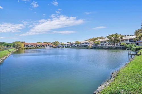 207-3405 Emerald Oaks Dr, Hollywood, FL, 33021-8404 | Card Image