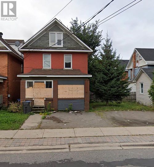 215 Albert St E, Sault Ste. Marie, ON, P6A2J5 | Card Image