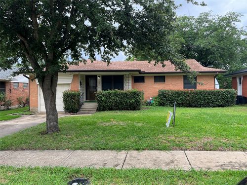 1731 Buena Vista St, Mesquite, TX, 75149-2229 | Card Image