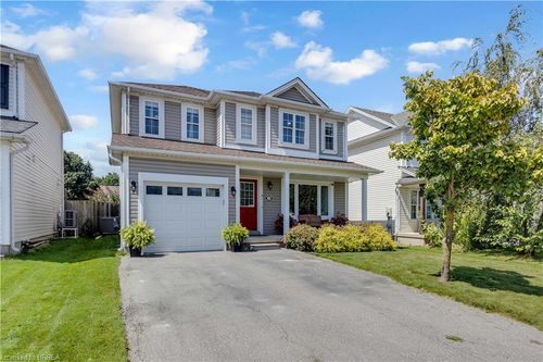30 Stowe Terr, Brantford, ON, N3T6P2 | Card Image