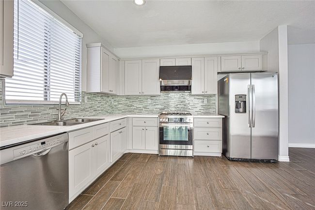 5575 Cresent Valley St, House other with 4 bedrooms, 2 bathrooms and null parking in Las Vegas NV | Image 7