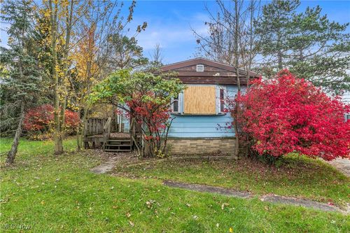 468 Stallion Ct, Lagrange, OH, 44050-9612 | Card Image