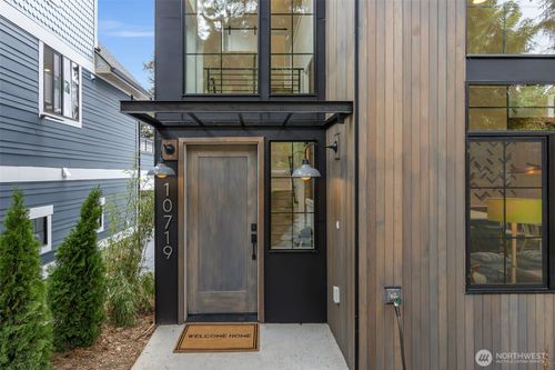 10719 2nd Ave Nw, Seattle, WA, 98177-4807 | Card Image