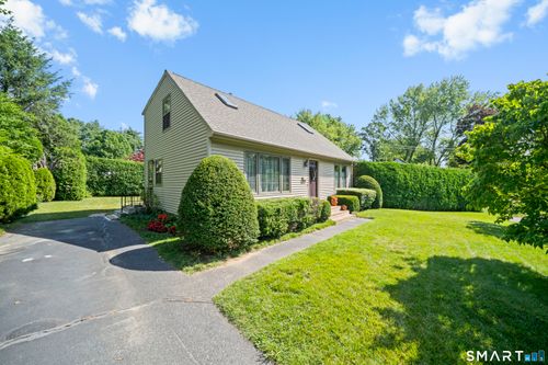 34 Aloha Dr, Enfield, CT, 06082-2664 | Card Image