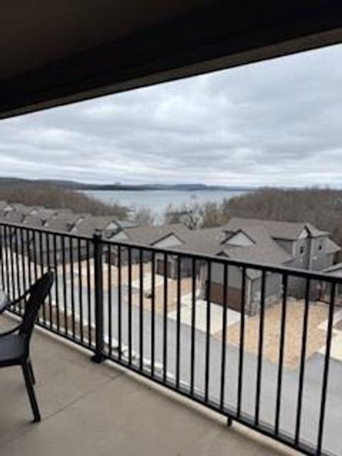 164 Dogwood Park Trl, Branson, MO, 65616-7180 | Card Image