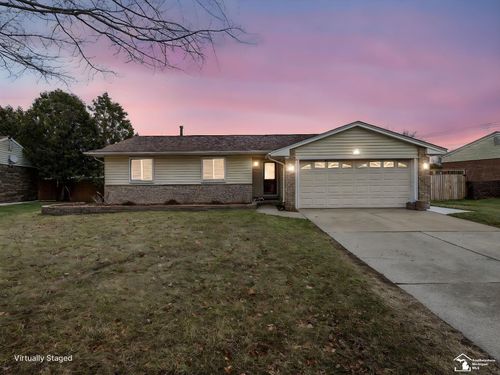 18153 Doncaster Ct, Brownstown, MI, 48193-8219 | Card Image