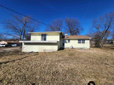 800 Iroquois Dr, House other with 3 bedrooms, 3 bathrooms and null parking in Hiawatha KS | Image 3