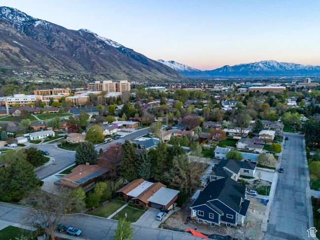 Aerial view at dusk with a mountain view | Image 30