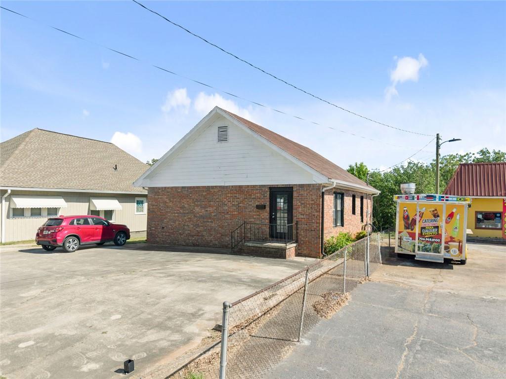 Commercial Sale in Toccoa 3