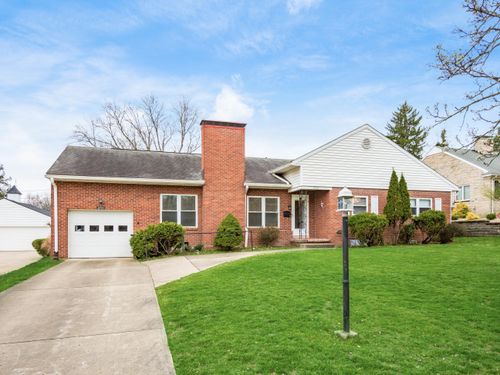 2721 E Ridgewood Cir, Zanesville, OH, 43701-1613 | Card Image