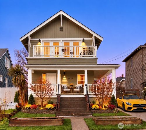 1612 N 38th Street, Seattle, WA, 98103 | Card Image