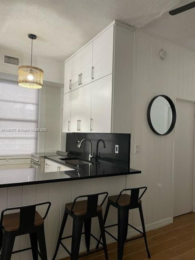 APT-2 - 7149 Bay Dr, Condo with 2 bedrooms, 1 bathrooms and null parking in Miami Beach FL | Image 4