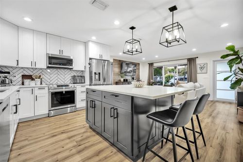 8016 Nw 43rd St, Coral Springs, FL, 33065-1967 | Card Image