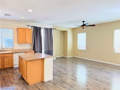 5340 Floating Flower Ave, Las Vegas, NV, 89139-0132 | Card Image