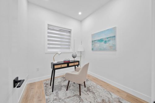 2995 17th Ave E, Vancouver, BC, V5M2N4 | Card Image