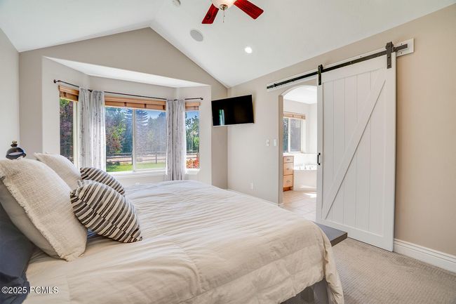3035 S Big Hollow Rd, House other with 8 bedrooms, 5 bathrooms and null parking in Daniel UT | Image 24