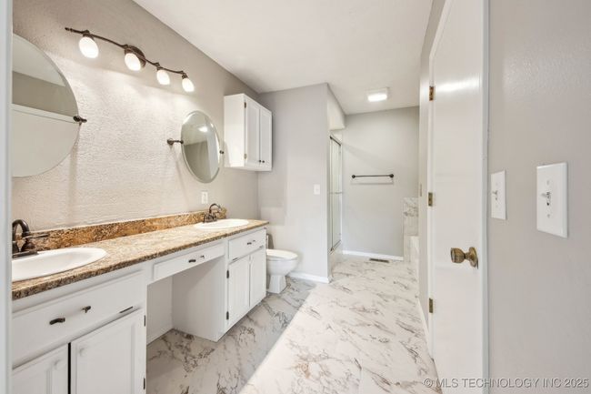 1426 Orchard Dr, House other with 4 bedrooms, 3 bathrooms and null parking in Grove OK | Image 20