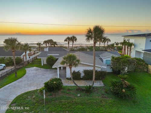 851 Beach Ave, Atlantic Beach, FL, 32233-5415 | Card Image