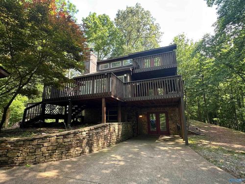198 Dogwood Cir Nw, Fort Payne, AL, 35967-8256 | Card Image