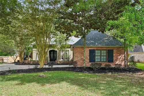 1048 Whitetail Dr, Mandeville, LA, 70448-1996 | Card Image