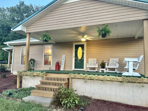 2208 Highway 46 N, Cumberland City, TN, 37050-6027 | Card Image