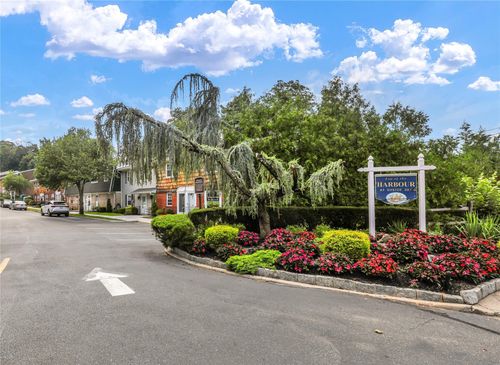 apt-3b-2 Anchorage Ln, Oyster Bay, NY, 11771-2720 | Card Image