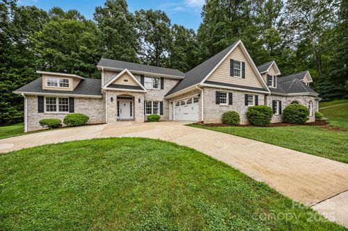 111 Nathan Ct, Fletcher, NC, 28732-7741 | Card Image