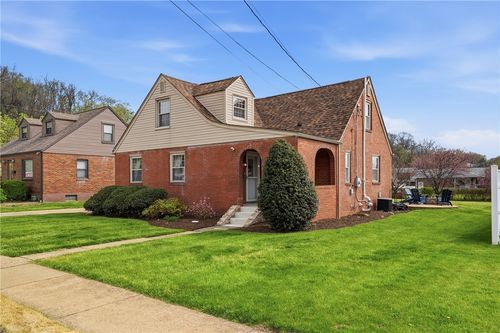 214 Jefferson Ave, Cheswick, PA, 15024-1120 | Card Image