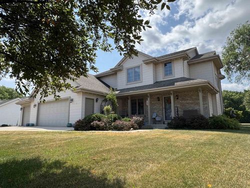 642 E Waterford Dr, Beloit, WI, 53511-6507 | Card Image