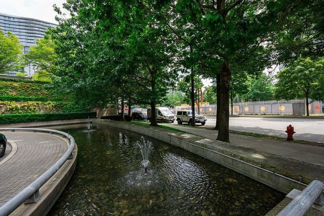 3706 - 1009 Expo Blvd, Condo with 2 bedrooms, 2 bathrooms and 1 parking in Vancouver BC | Image 29