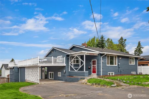 24029 24th Avenue S, Des Moines, WA, 98198 | Card Image