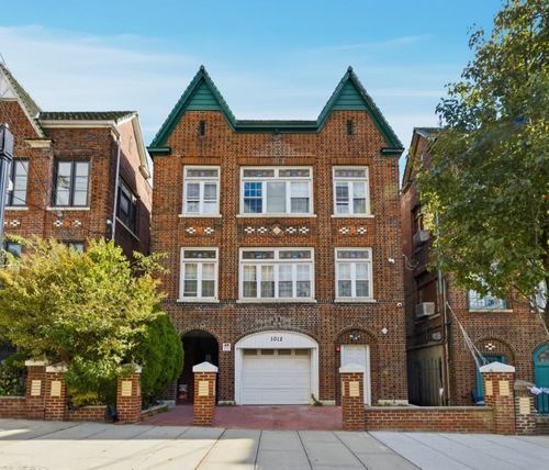 1012 Palisade Ave, Union City, NJ, 07087-5717 | Card Image